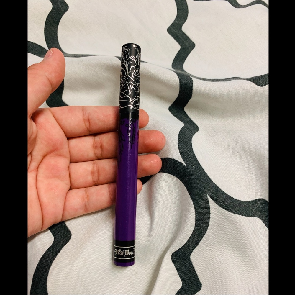 Kay Von D long lasting lip stick